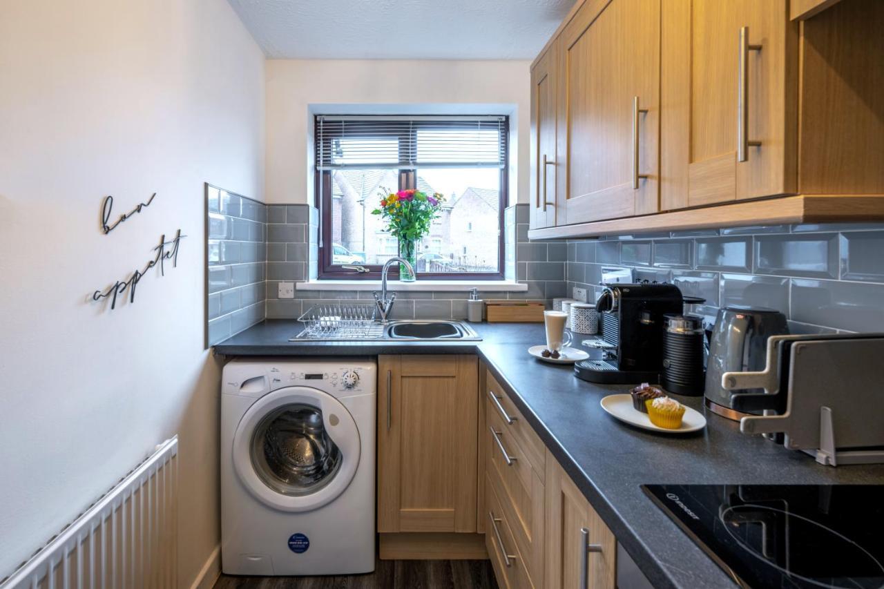 Yew Tree House Contractor / Family Home Free Netflix Fast Wifi Near Dudley/Birmingham Cradley Heath Exterior photo